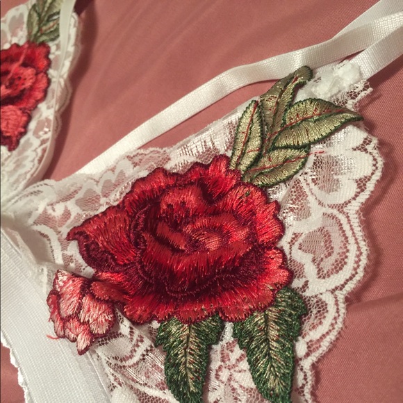 Rose 🌹 bra - Picture 2 of 3